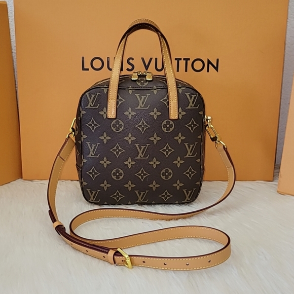 Louis Vuitton Handbags - 🔥 beautiful 🔥  Spontini  Louis Vuitton Crossbody Bag